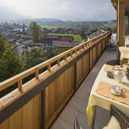 - Panorama View 度假居 *